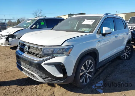 2022 Volkswagen Taos 1.5T Se из США, поврежденный, VIN 3VVLX7B21NM012096